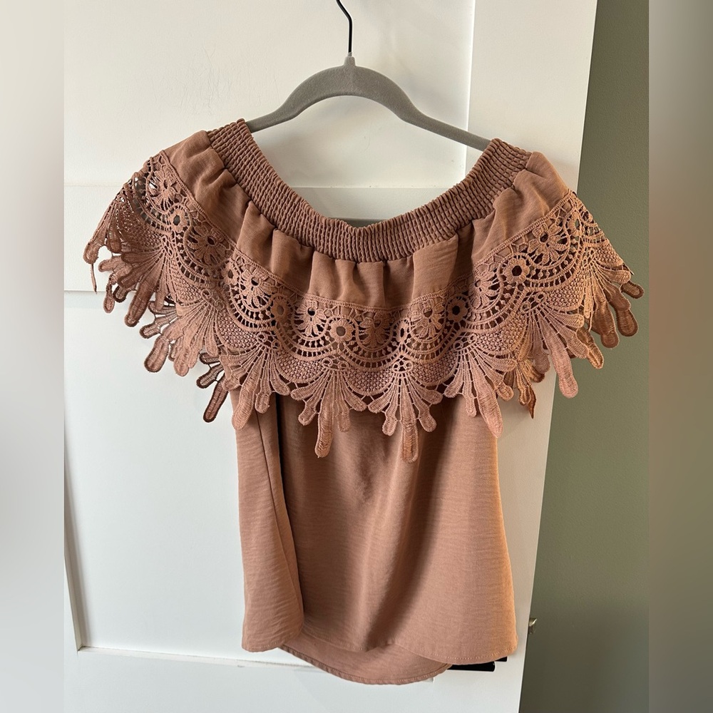 Love 83 Peasant  Boho Crop Lace Crochet  On Or Off Shoulder Dusty Rose Med